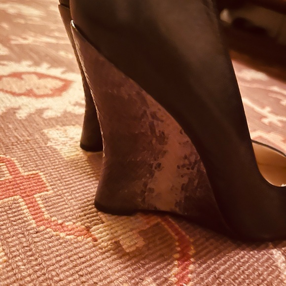 Nine West Snakeskin Pattern Wedges. Size 7  Super Sexy Shoes! - Picture 13 of 16